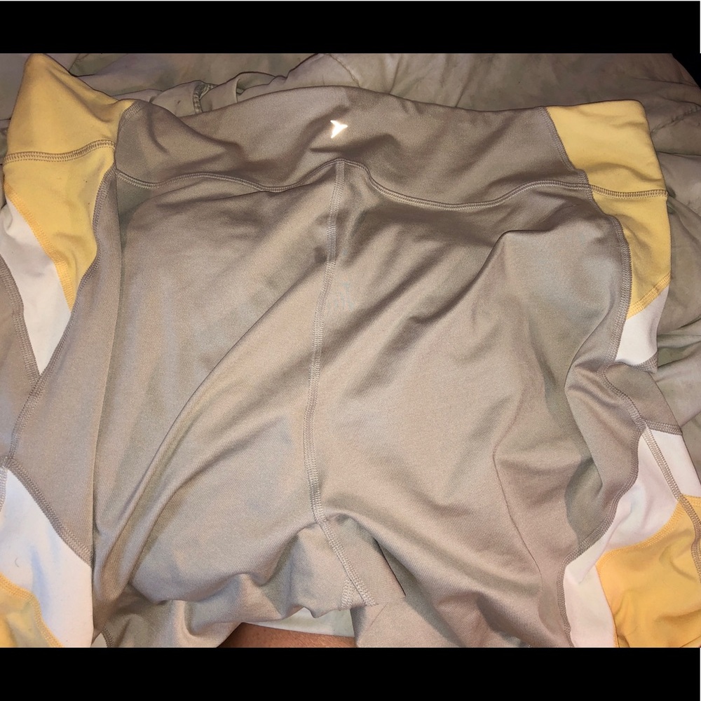 Yellow/white/gray Leggings